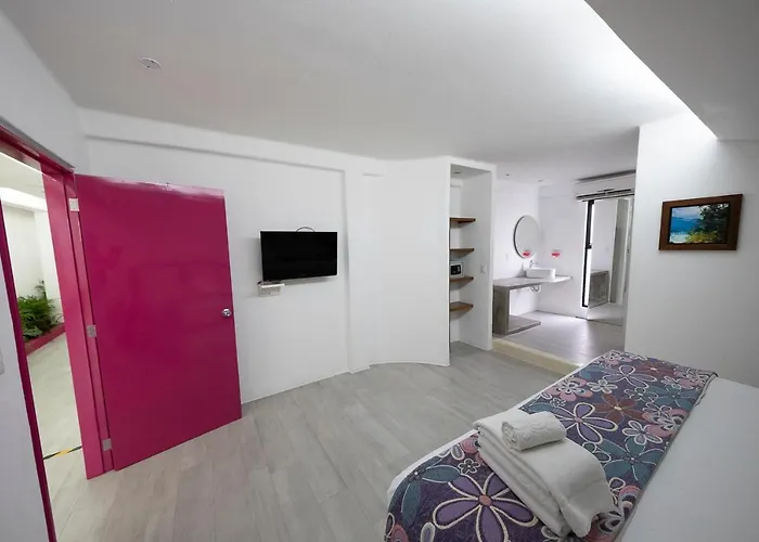 Partyholic Hotel